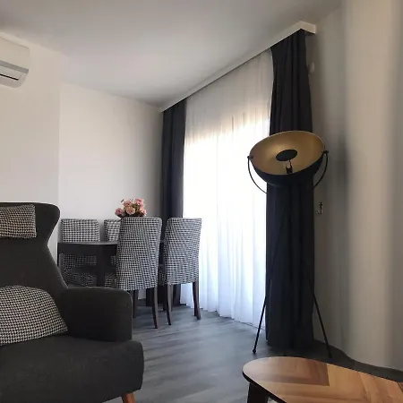 Trea Homes Marina Suites شقة مرمريس