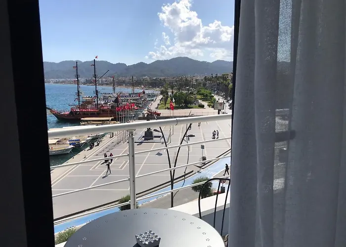 Trea Homes Marina 公寓 马尔马里斯