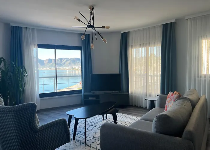 Trea Homes Marina 公寓