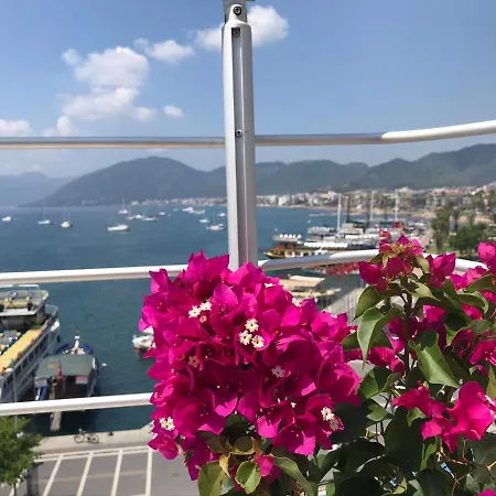 Trea Homes Marina Apartament