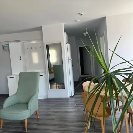 Trea Homes Marina Appartement *